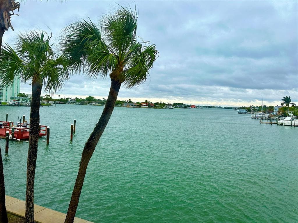 6061 2ND STREET E UNIT 45 ST PETE BEACH, FL 33706