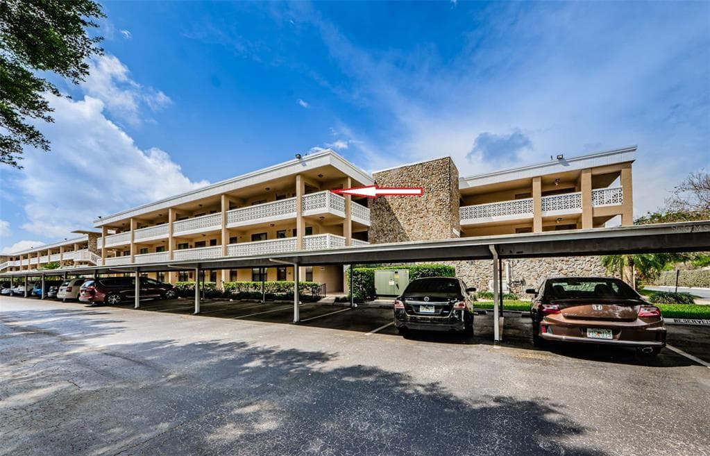 5080 LOCUST STREET NE UNIT 327 ST PETERSBURG, FL 33703
