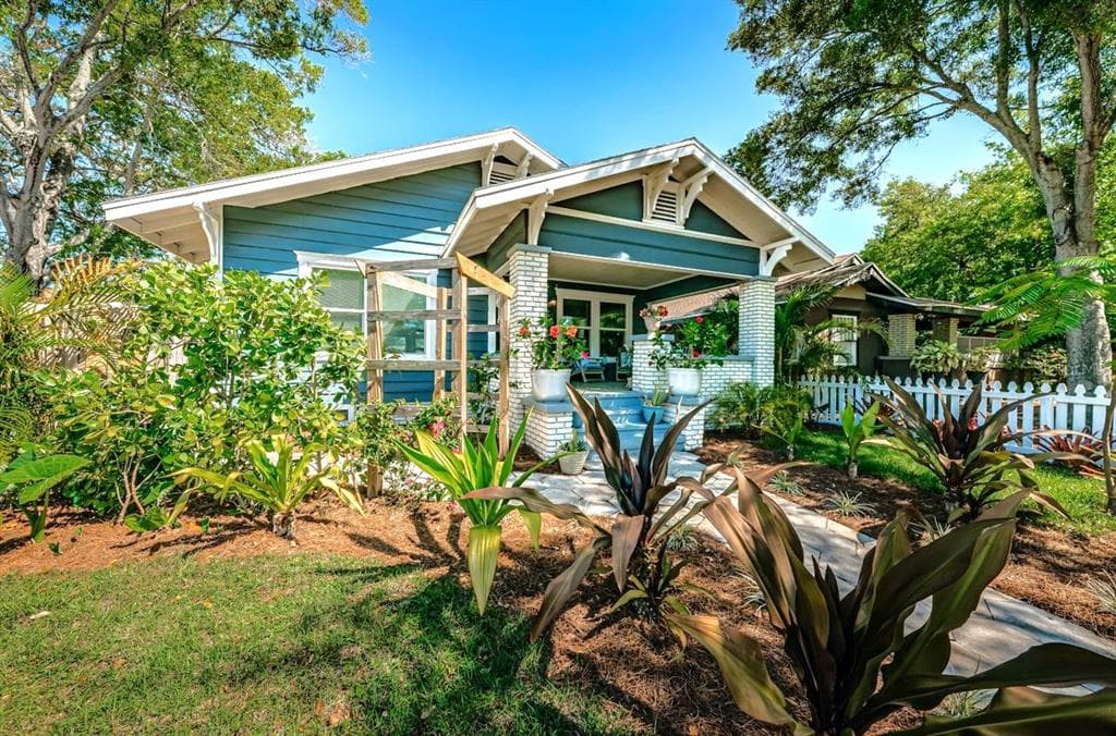 2735 1ST AVENUE S ST PETERSBURG, FL 33712