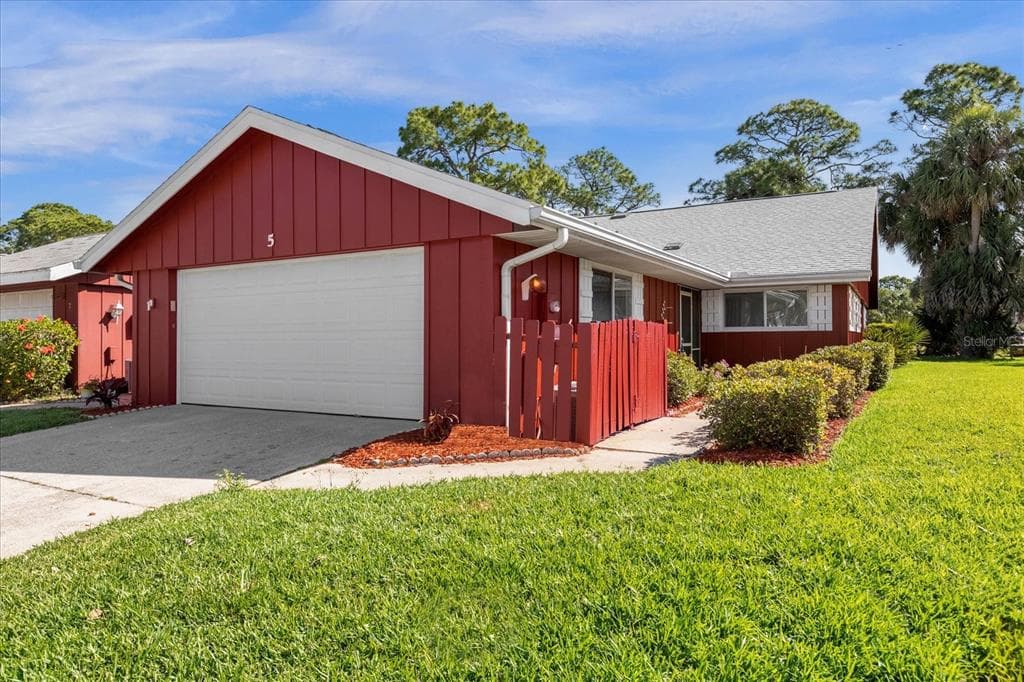 5 FORE DRIVE NEW SMYRNA BEACH, FL 32168