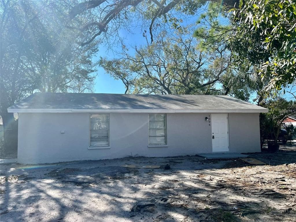 1006 57TH AVENUE PLACE E BRADENTON, FL 34203