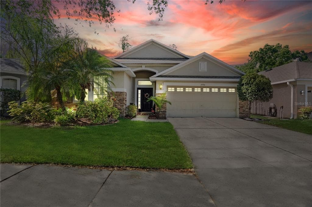21916 WAVERLY SHORES LANE LAND O LAKES, FL 34637