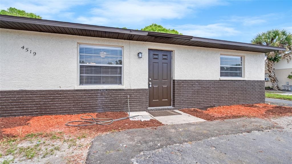 4519 67TH STREET W UNIT B BRADENTON, FL 34210