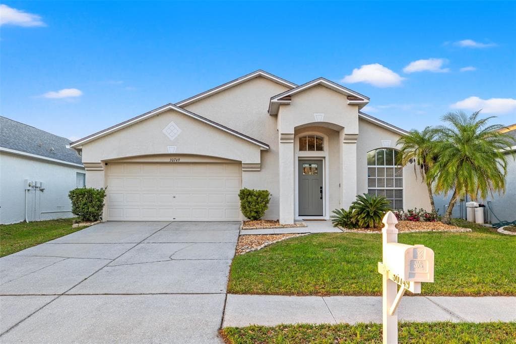 30749 BIRDHOUSE DRIVE WESLEY CHAPEL, FL 33545