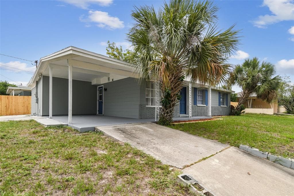 2305 N TAMPANIA AVENUE TAMPA, FL 33607