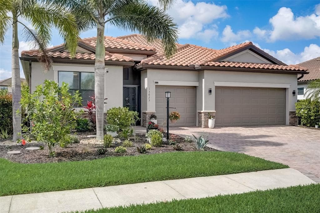 13623 AMERICAN PRAIRIE PLACE BRADENTON, FL 34211