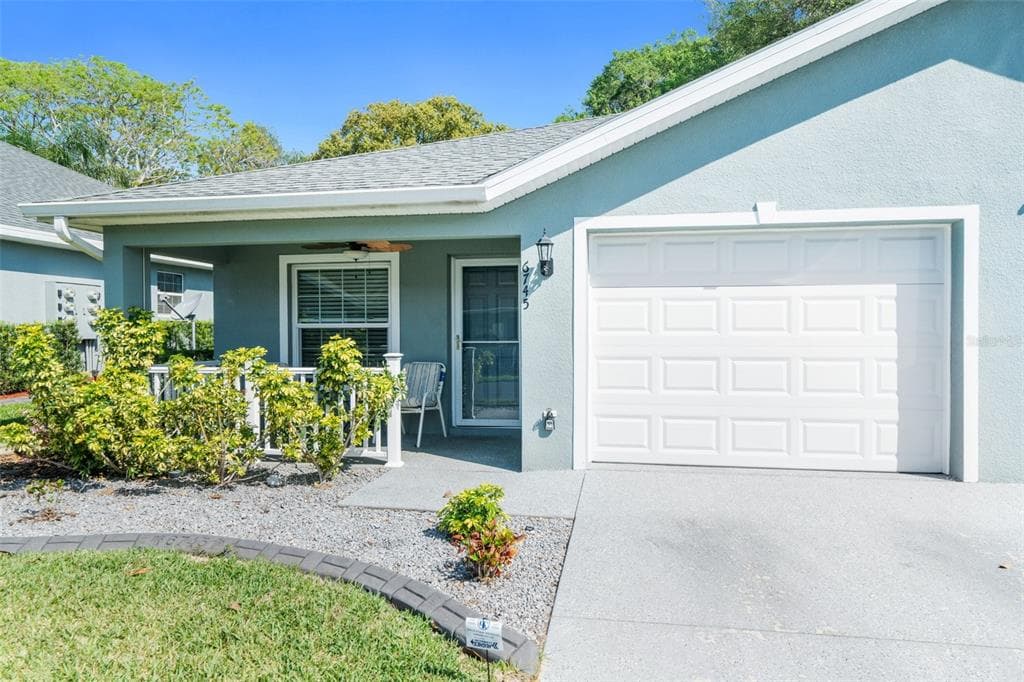 6745 BASSWOOD CIRCLE ZEPHYRHILLS, FL 33542