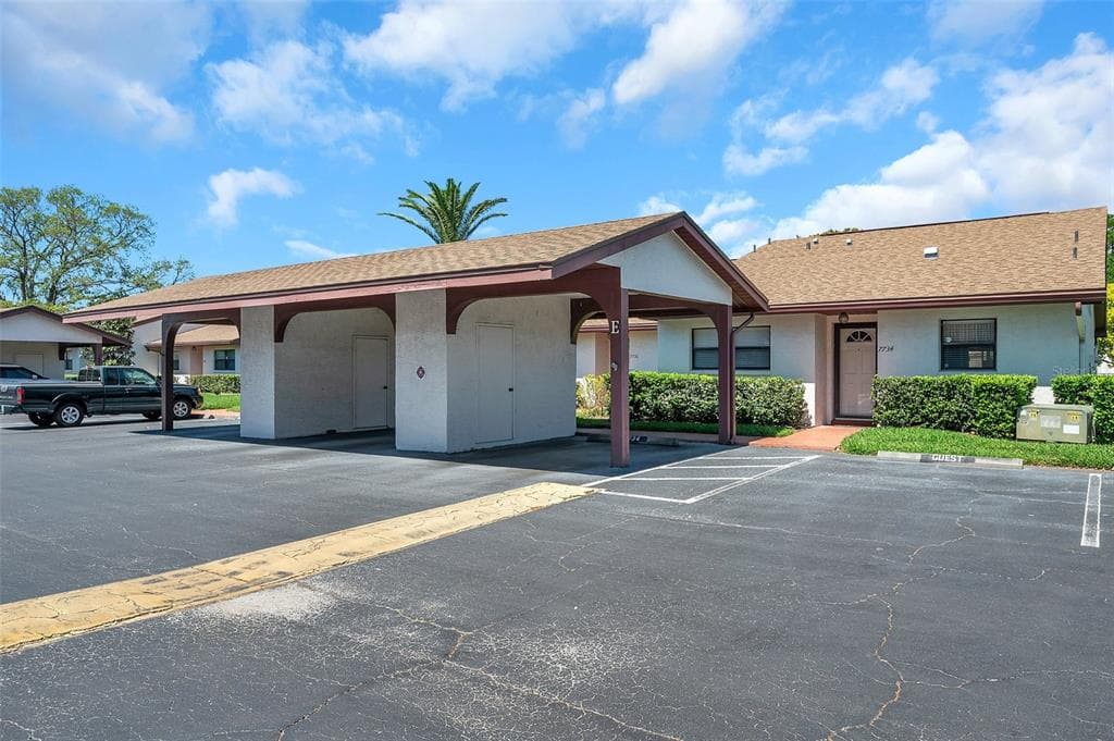 7734 RADCLIFFE CIRCLE UNIT 106 PORT RICHEY, FL 34668