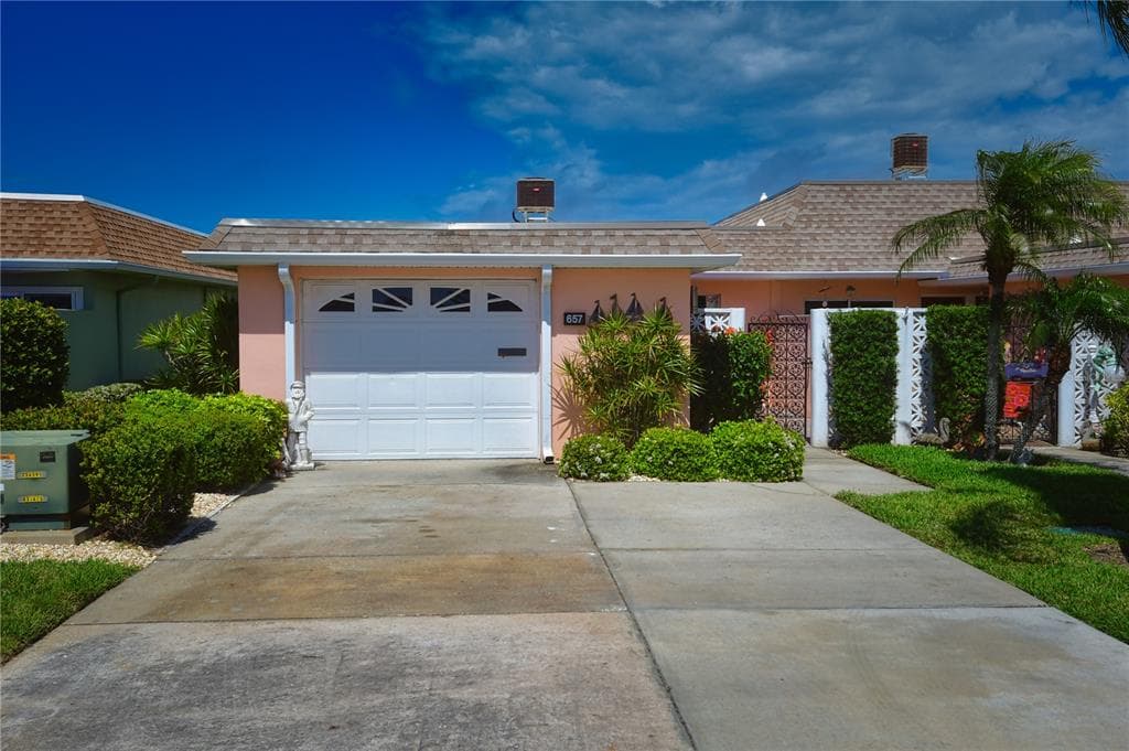 657 BOCA CIEGA POINT BOULEVARD S
