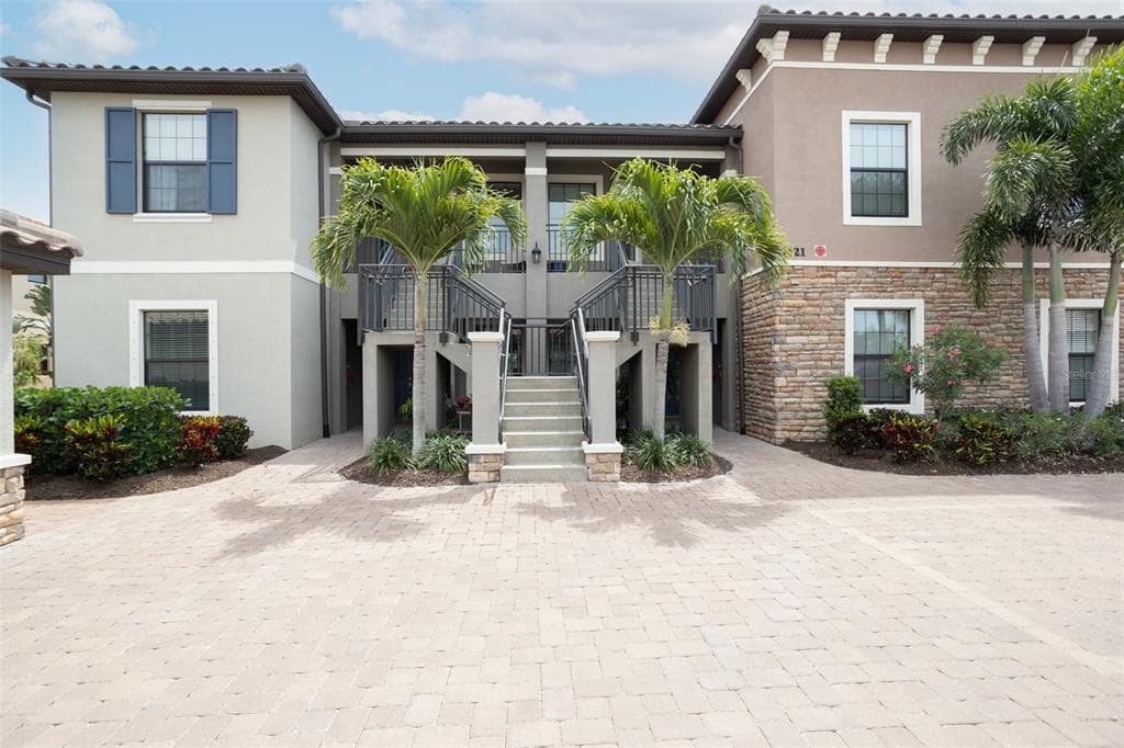 5421 CICERONE STREET UNIT 201 SARASOTA, FL 34238