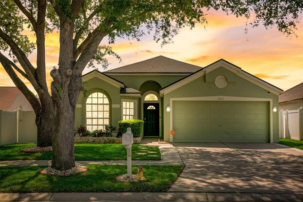 13611 STAGHORN ROAD TAMPA, FL 33626