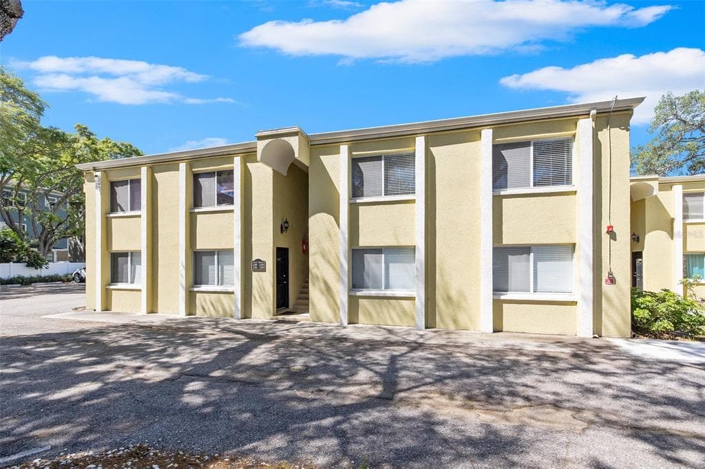 3206 W AZEELE STREET UNIT 229 TAMPA, FL 33609