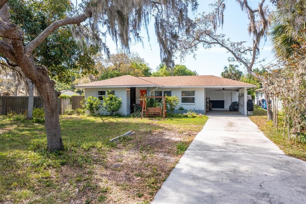 1010 ALCAZAR WAY S ST PETERSBURG, FL 33705
