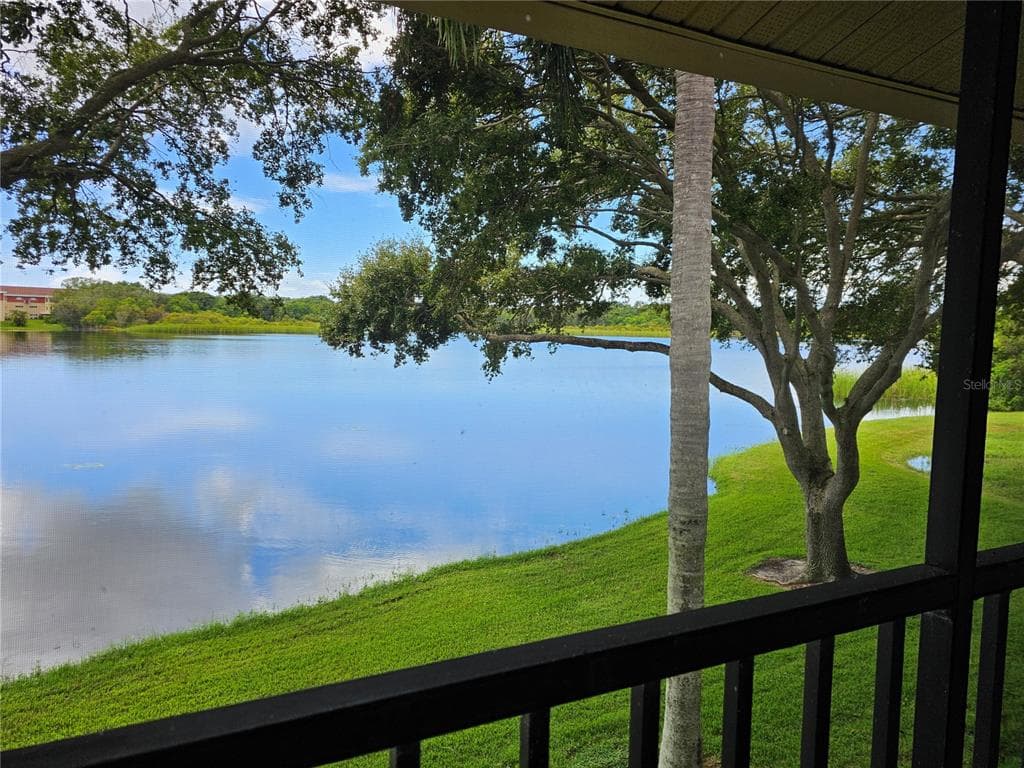 2070 LAKEVIEW DRIVE UNIT 203