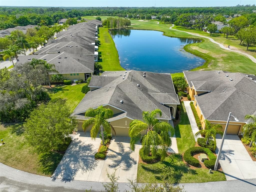 2409 NOTTINGHAM GREENS DRIVE SUN CITY CENTER, FL 33573