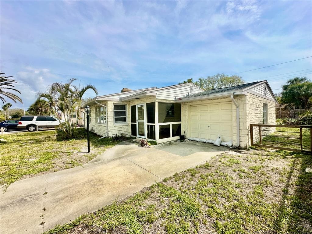 165 44TH AVENUE ST PETE BEACH, FL 33706