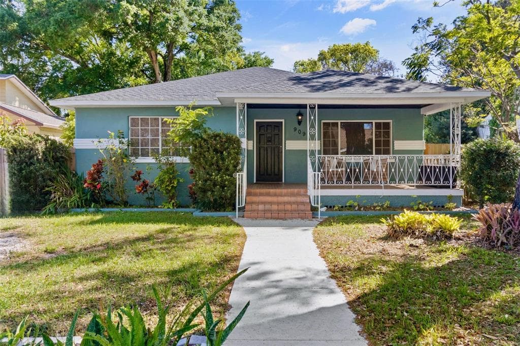 909 E CURTIS STREET TAMPA, FL 33603