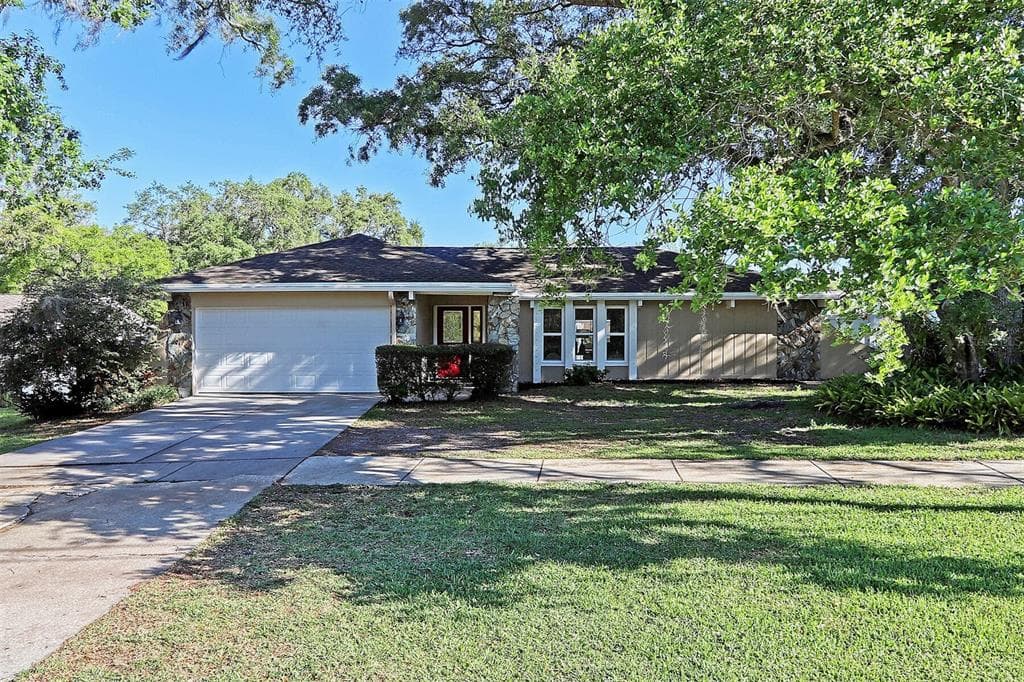 3304 ENTERPRISE ROAD E SAFETY HARBOR, FL 34695