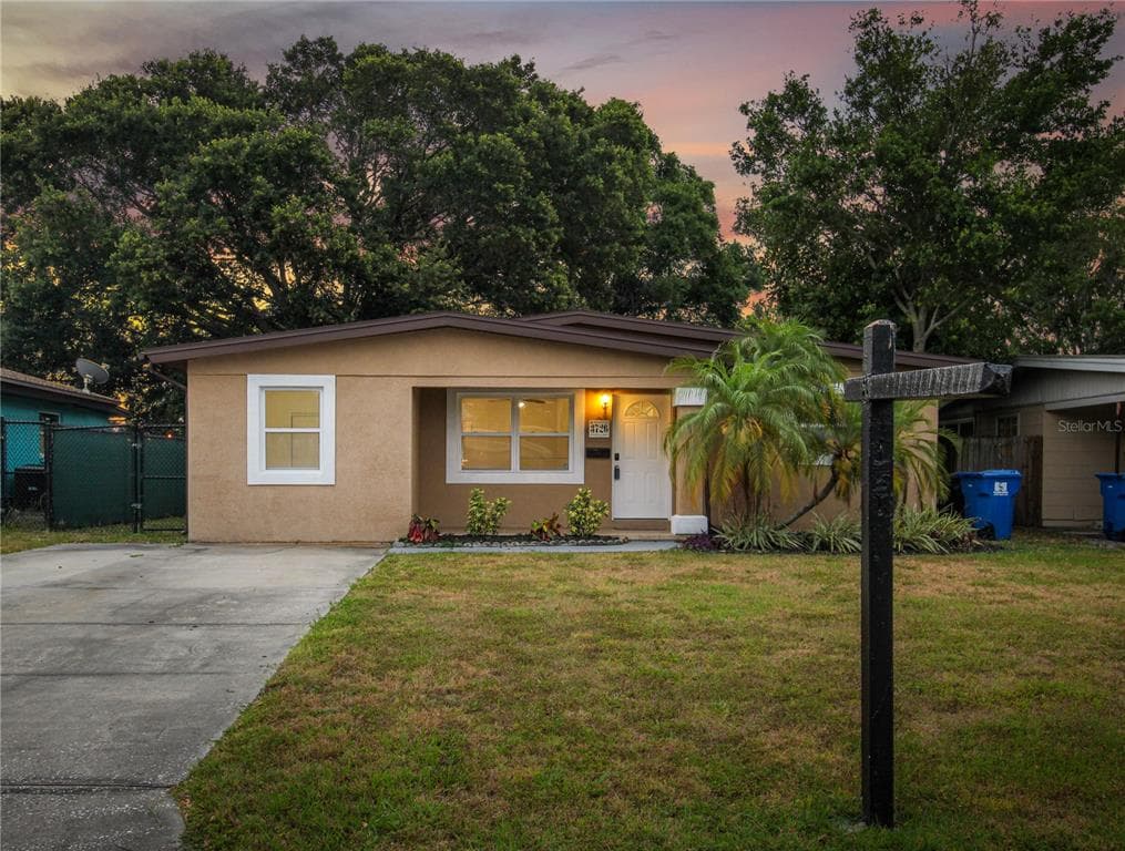 3726 32ND AVENUE N ST PETERSBURG, FL 33713