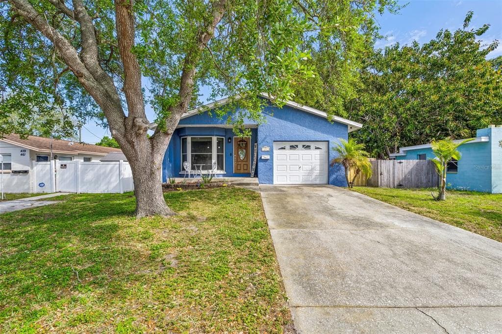 451 92ND AVENUE N ST PETERSBURG, FL 33702