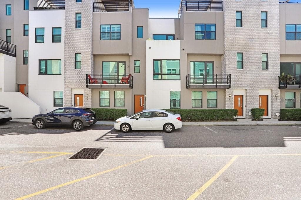 2511 N GRADY AVENUE UNIT 85 TAMPA, FL 33607