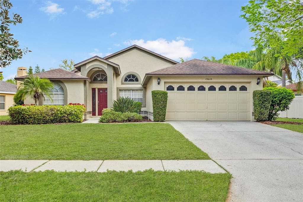 19610 WYNDMILL CIRCLE ODESSA, FL 33556