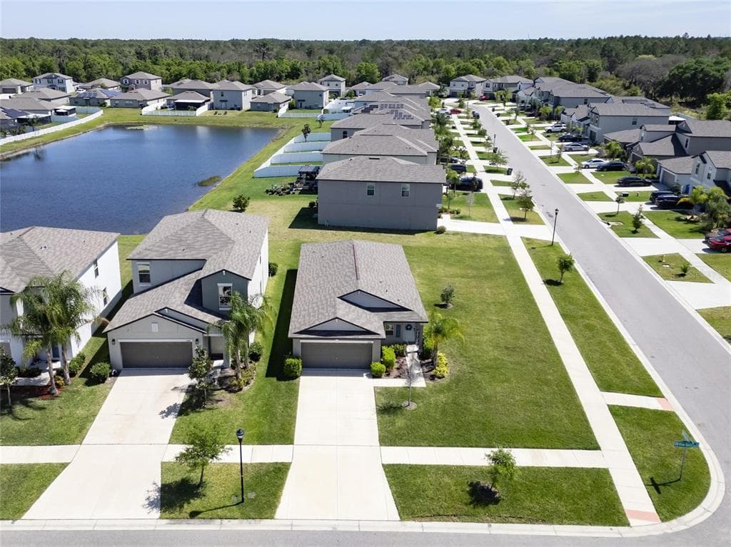 13630 WILLOW BLUESTAR LOOP RIVERVIEW, FL 33579