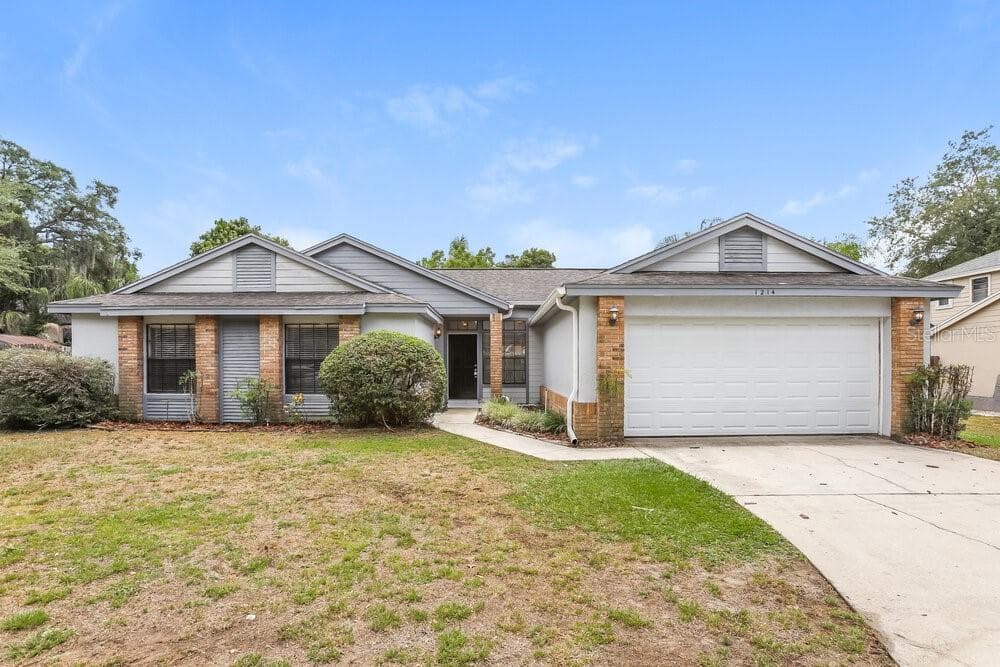 1214 LACEY OAK DRIVE APOPKA, FL 32703