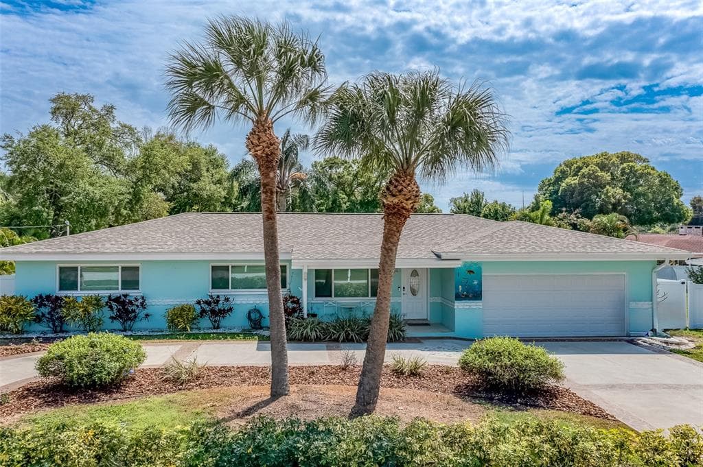 1715 LAKEVIEW ROAD CLEARWATER, FL 33756