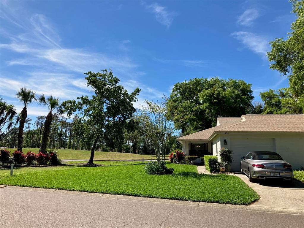 9316 GOLF VIEW DRIVE UNIT 9316