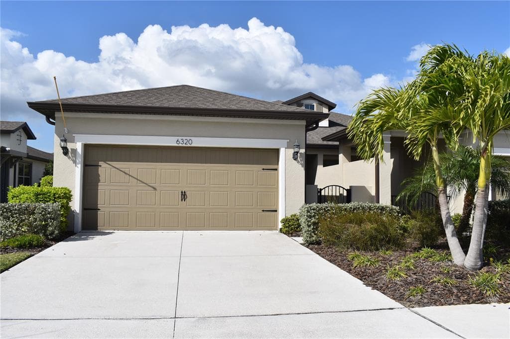 6320 CLIVEDEN COURT APOLLO BEACH, FL 33572