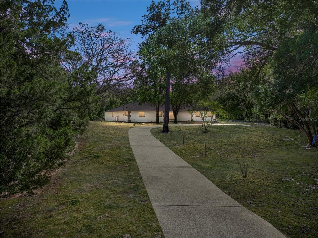 5306 EMERALD DRIVE RIDGE MANOR, FL 33523