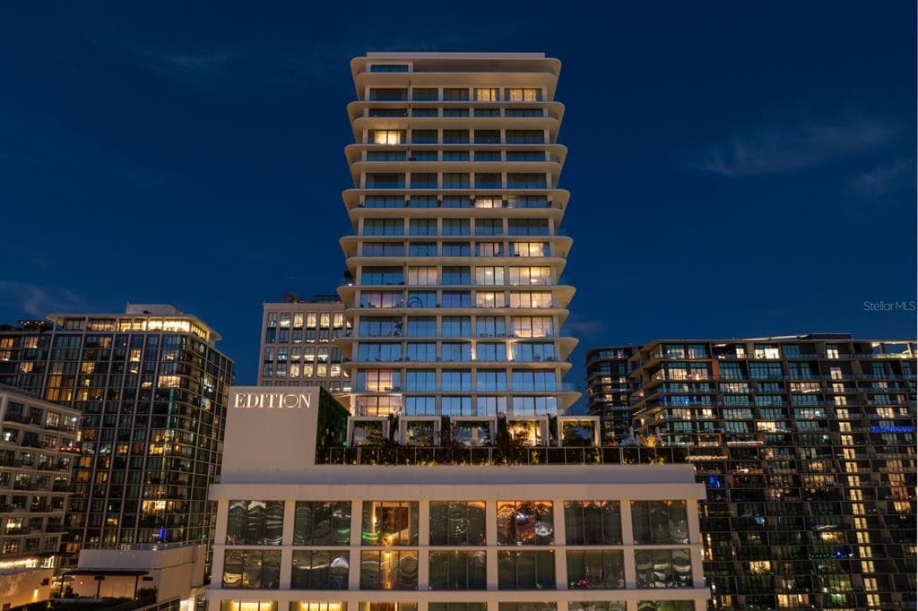 1000 WATER STREET UNIT 2201 TAMPA, FL 33602