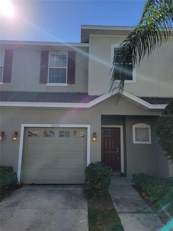 4528 AMBERLY OAKS COURT TAMPA, FL 33614