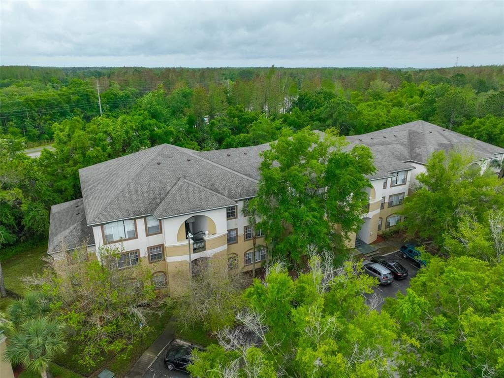 17106 CARRINGTON PARK DRIVE UNIT 608 TAMPA, FL 33647