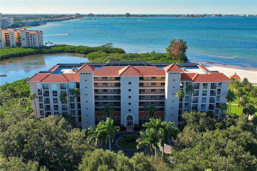 4780 DOLPHIN CAY LANE S UNIT 107 ST PETERSBURG, FL 33711