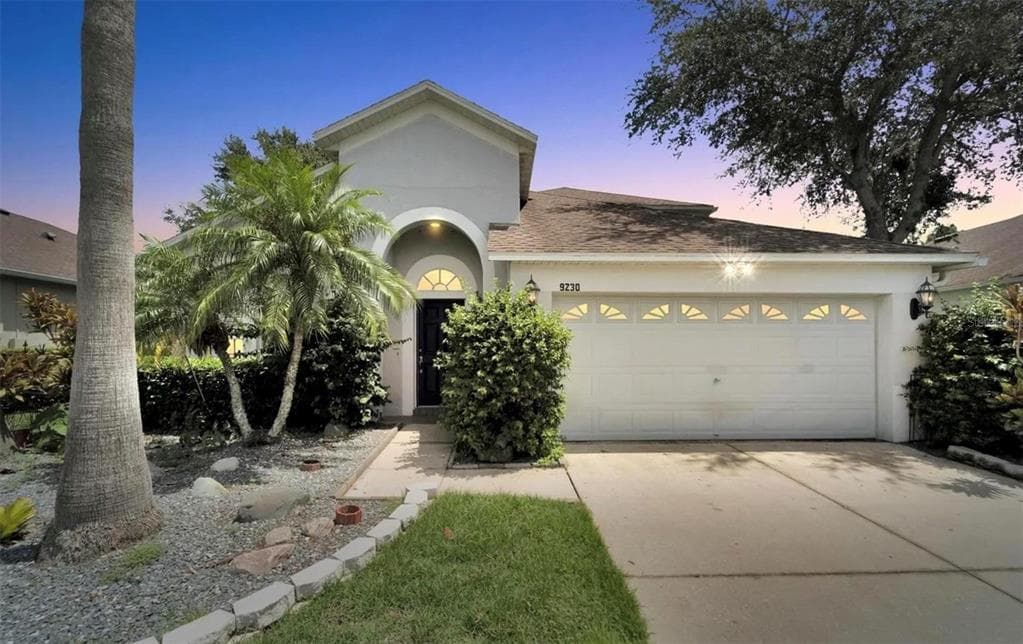 9230 BLACK THORN LOOP LAND O LAKES, FL 34638