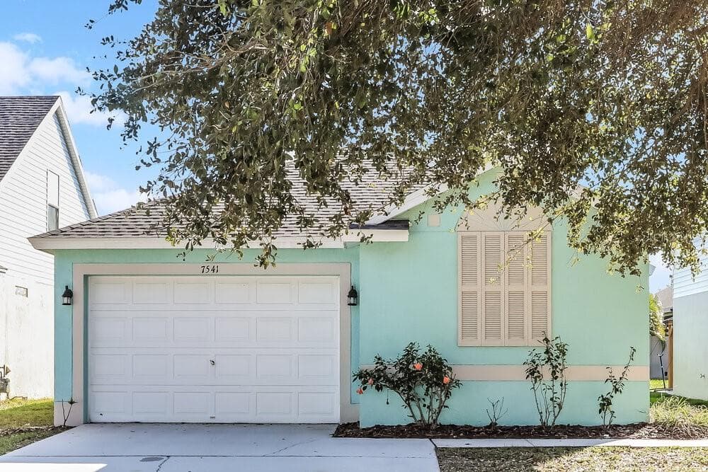 7541 OXFORD GARDEN CIRCLE APOLLO BEACH, FL 33572