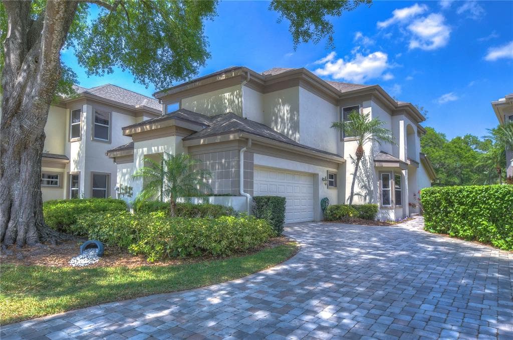 5136 FAIRWAY ONE DRIVE VALRICO, FL 33596