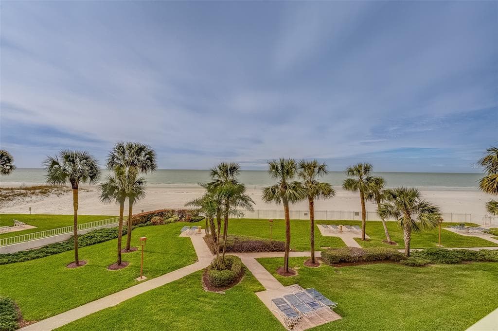 17900 GULF BOULEVARD UNIT 2E REDINGTON SHORES, FL 33708