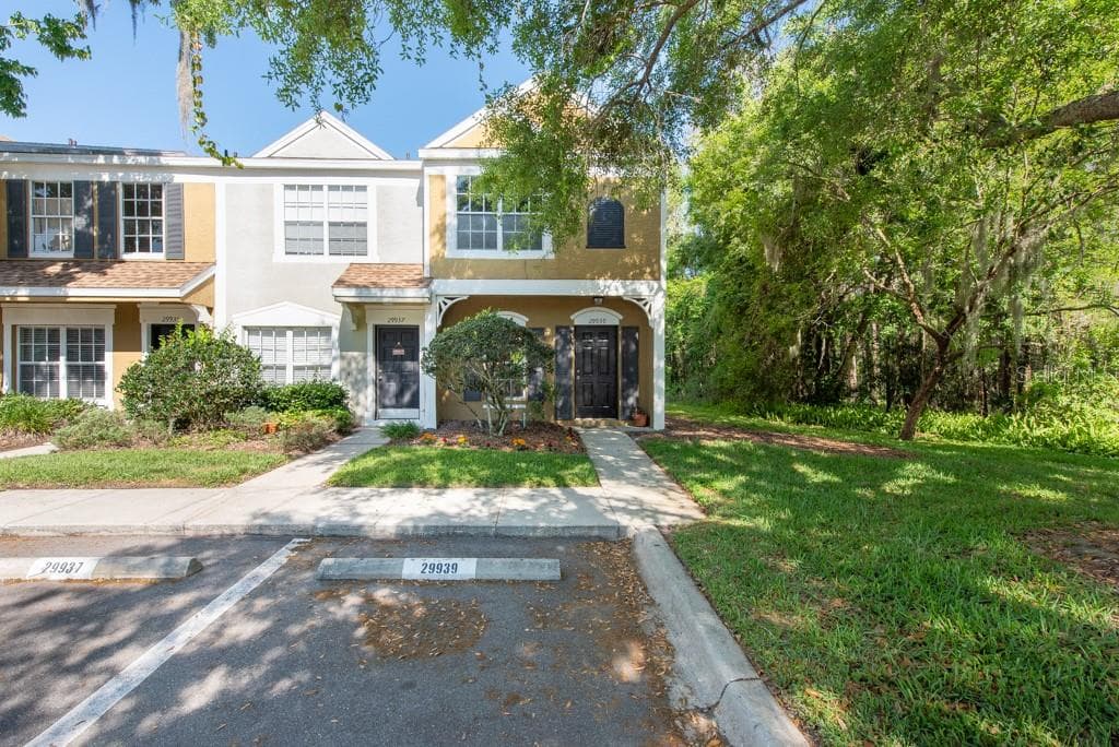 29939 PLAYA DEL REY LANE WESLEY CHAPEL, FL 33543