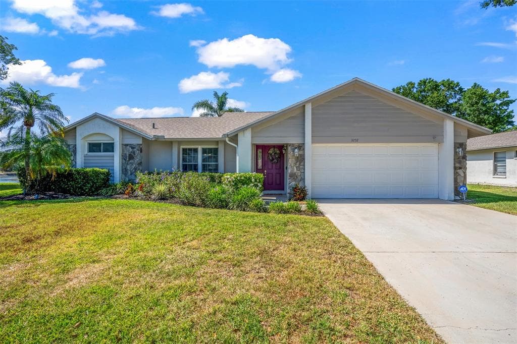 3232 OAKWOOD PLACE TARPON SPRINGS, FL 34688