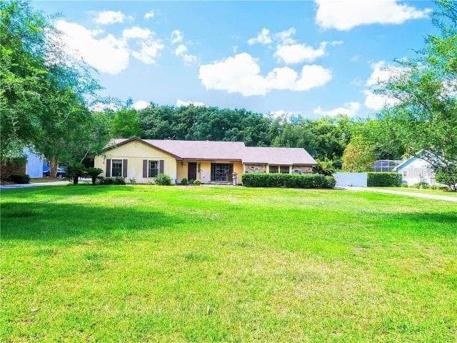 2460 E CROOKED LAKE CLUB BOULEVARD EUSTIS, FL 32726