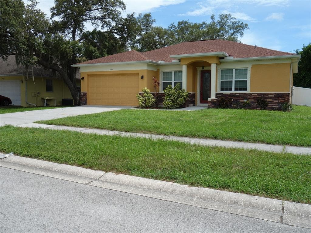 635 KENNETH WAY TARPON SPRINGS, FL 34689