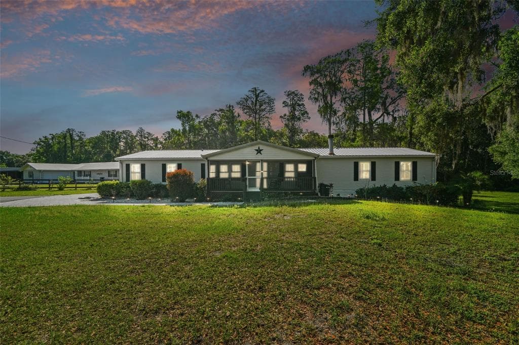 7611 LOGHOUSE ROAD PLANT CITY, FL 33565