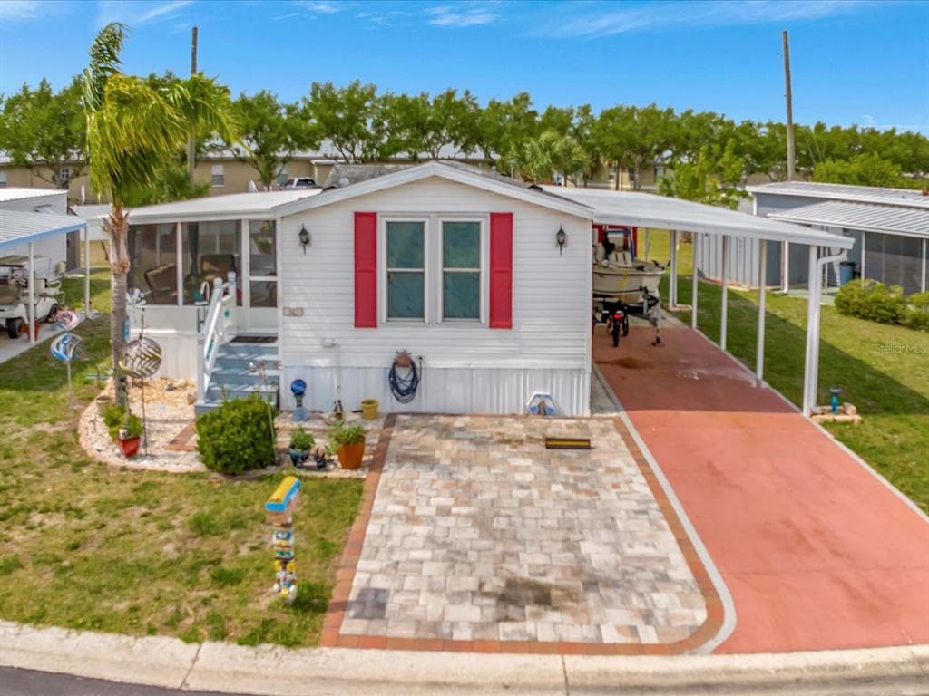 310 S PORT ROYAL LANE APOLLO BEACH, FL 33572