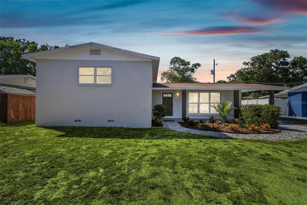 4523 S GAINES ROAD TAMPA, FL 33611