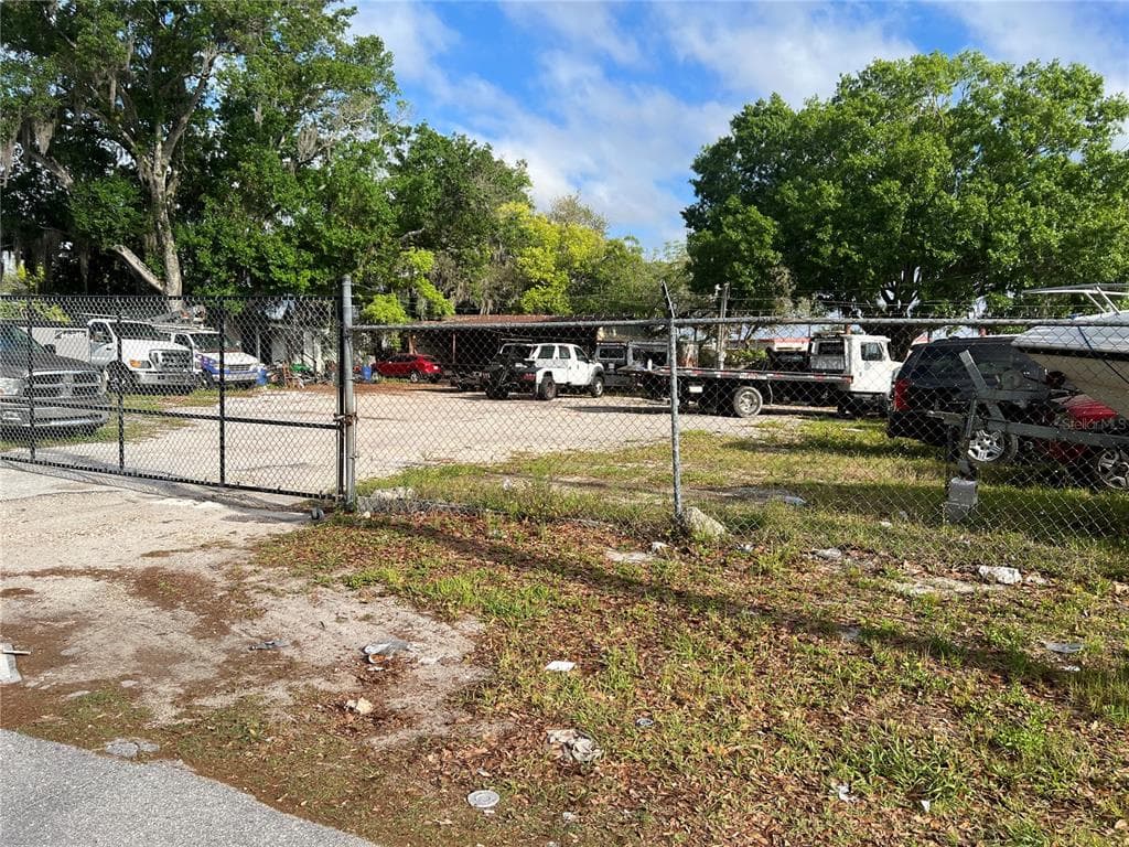 515 S WABASH AVENUE LAKELAND, FL 33815