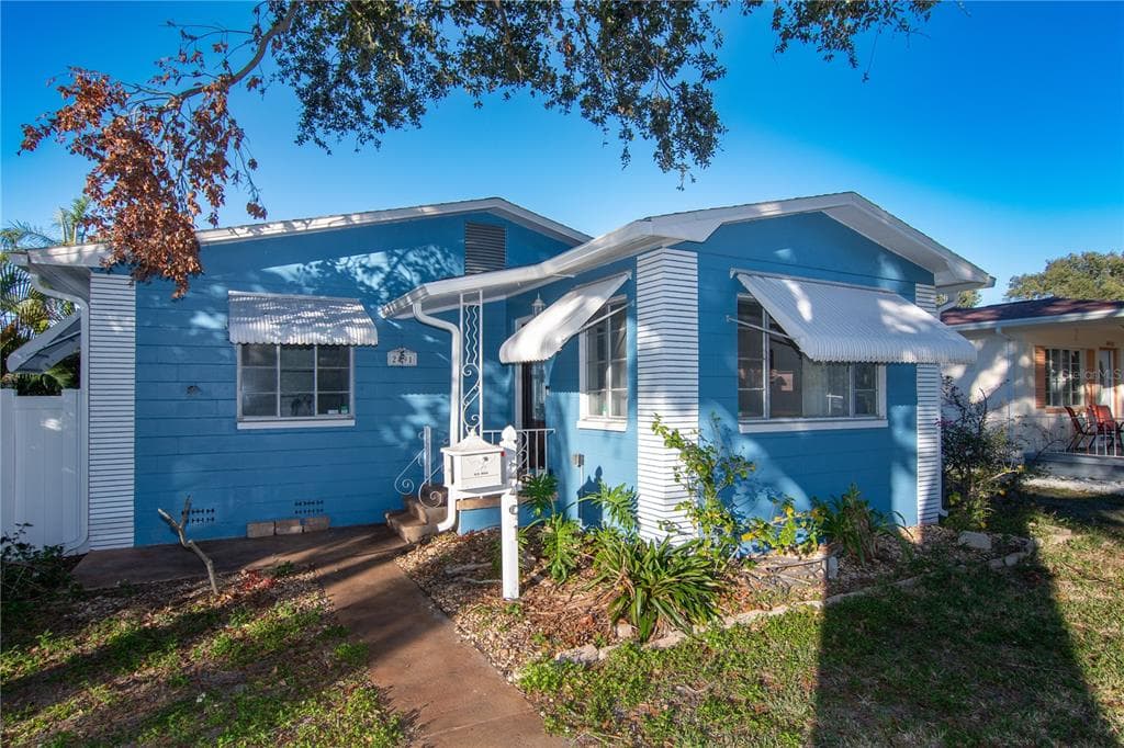 2491 35TH AVENUE N ST PETERSBURG, FL 33713