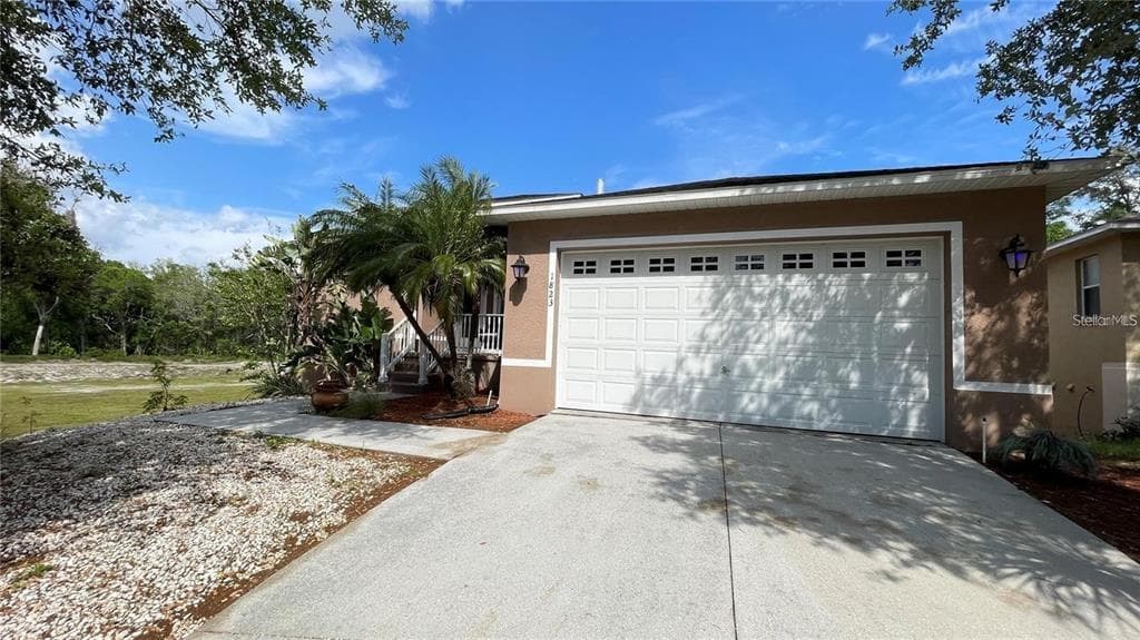 1823 TWILIGHT TIDES STREET TARPON SPRINGS, FL 34689